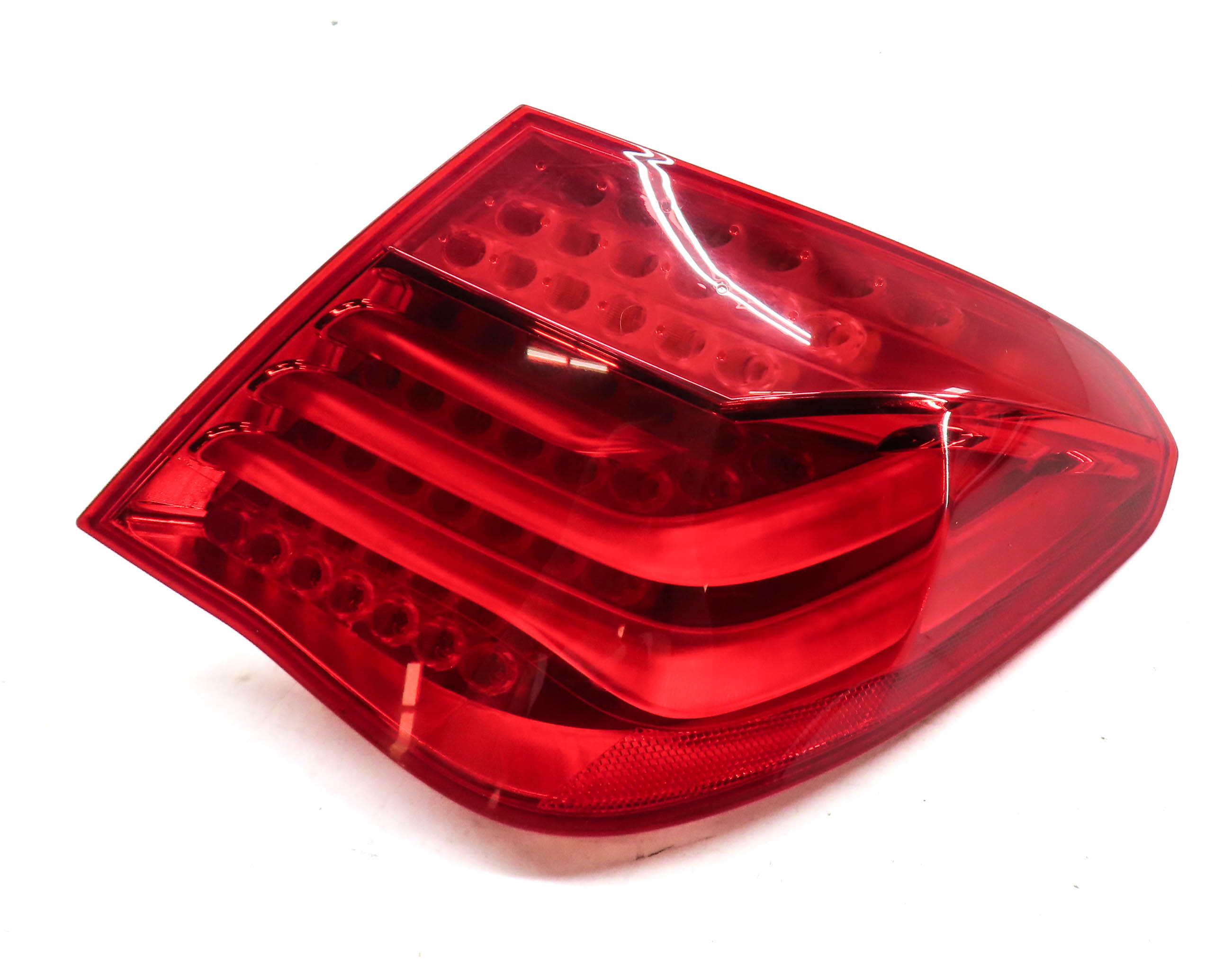 09-12 BMW 7 SERIES (F01) RIGHT PASSENGER REAR OUTER TAILLIGHT BRAKE LIGHT LAMP — exact item pictured